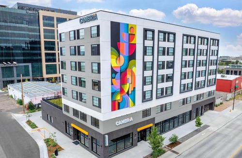 River North Art District Hotel | Cambria Hotel Denver Downtown RiNo