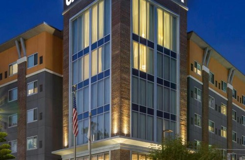 El Segundo Hotel | Cambria Hotel LAX