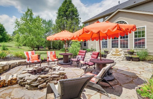 Massillon House | Canal Fulton Vacation Rental w/ Community Pool!