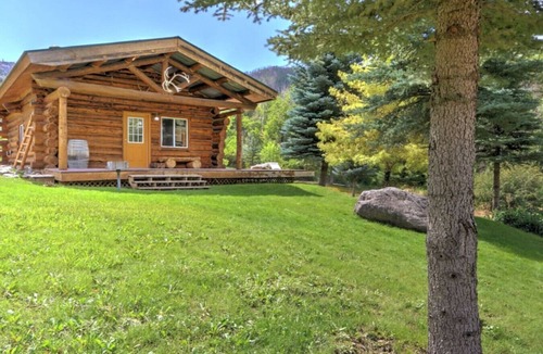 Glenwood Springs Cabin | Caribou Cabin in Glenwood Canyon on Sheep Ranch