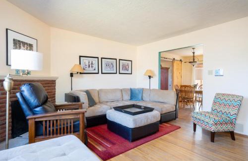 Santa Fe House | Casa Amarilla