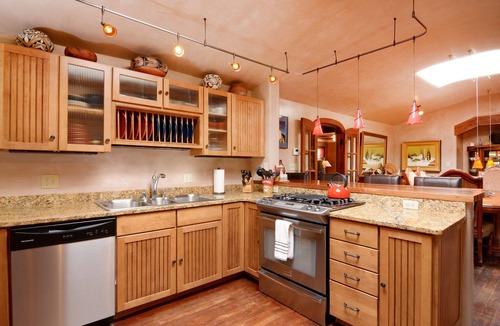 South Capitol House | Casa Buena Vista: Outdoor Hot Tub - Walk to Plaza