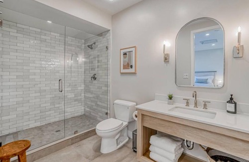 Santa Barbara Apartment | Casa Castillo - Boutique Suites in Downtown Santa Barbara