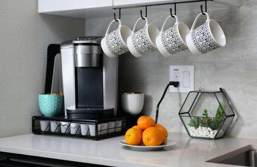 Orange Apartment | Casa Clementine - FIFA Ready!