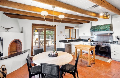 Santa Fe House | CASA DE ICE - 6bed, 17acres, Wellness Retreat