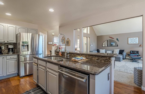 Grand Junction House | Casa Rimrock: Wake Up at CO Monument