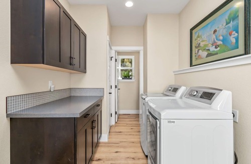 Old Town North House | Casa Tierra Walk to Old Town via Poudre Trail