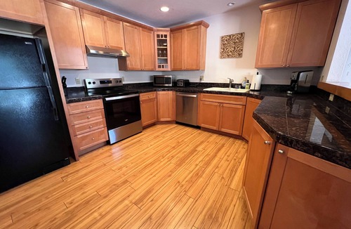 Zephyr Cove House | Cascade Hideaway in Lake Village With Private Hot Tub!
