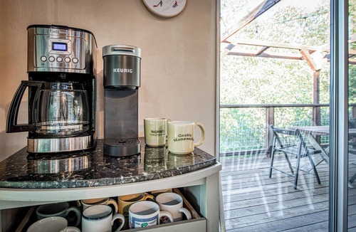 Midpines Cabin | Casita Manzanita Near Yosemite Mountain Views