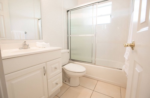 Sailboat Bend Apartment | Casual & Cozy Fort Lauderdale Getaway