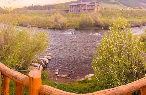 Crested Butte Cabin | CB River Cabin: Amazing Views, Quiet Location, Hot Tub on the River!