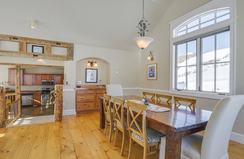 Mount Crested Butte House | 'CB Trailhouse' - Walk to Meridian Lake!