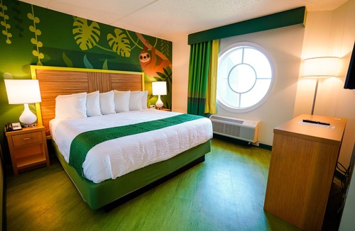 Sandusky Resort | Cedar Point's Castaway Bay
