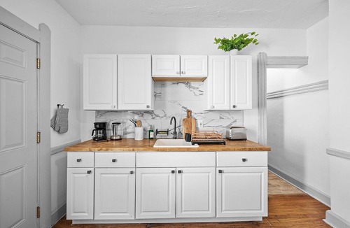 Little Italy Apartment | Center of Little Italy #1