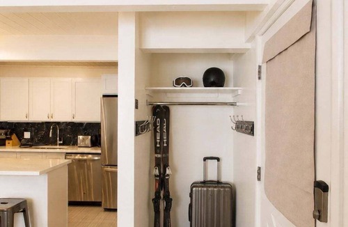 Downtown Condo | Central Aspen Condo - Prime Price and Location