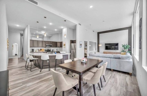 Gateway District Apartment | Central Flat with Pool, Sauna, Rooftop Deck, Gym