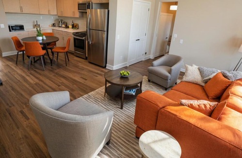 Northridge Apartment | Central Northridge Apartment near CSUN