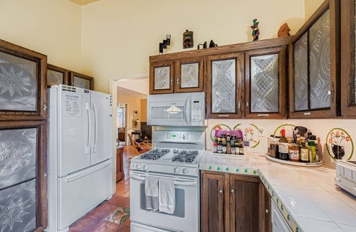 Glenwood Grove - North Iris House | Centrally Located 3 Bedroom