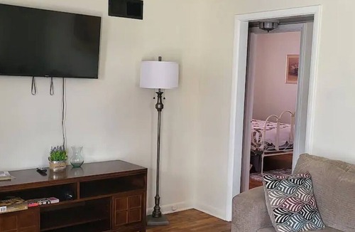 Alamosa House | Centrally located Alamosa house - License No. 1430