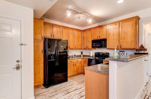 Foxfield Condo | Centrally located Condo on the main floor in Centennial/Parker Area