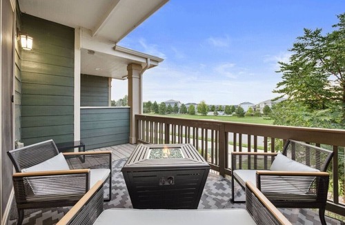 Centerra House | Centrally located Home near MCR, Blue Arena, I-25, RMNP easy access, Pool Table!