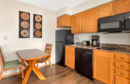 Northeast Santa Fe Hotel | Centrally Located Santa Fe Escape Near Plaza, Art, Culture & Gardens