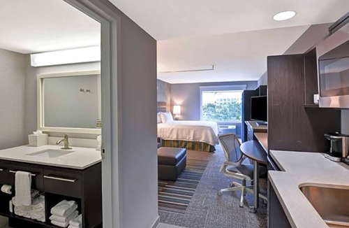 Miramar Hotel | Centrally Located Stay Near Sawgrass Mills, Stadium & Dining - 3 Units