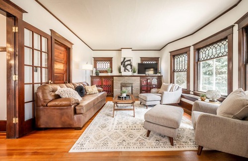 Central Colorado Springs House | CH Wahsatch House - 3BD in Colorado Springs