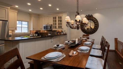 Highlands Townhomes House | Chalet Verve