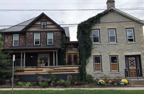 Sandusky House | Charming 1-bedroom house with AC, WiFi in enjoyable Sandusky