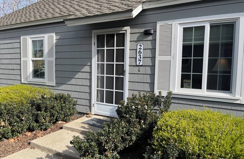 Port Hueneme Cottage | Charming 2-bedrm. cottage 5 min from the beach!n Mid-term Rental-30 day min.