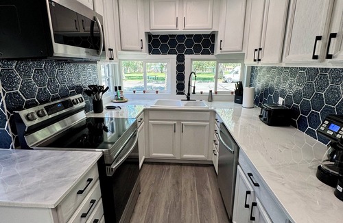 Montrose House | Charming 2-bedroom Adobe with WiFi, AC in Downtown Montrose