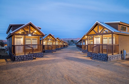 Moab South Valley Cabin | Charming 2-bedroom cabin #103 with AC, Wi-Fi in delightful Moab