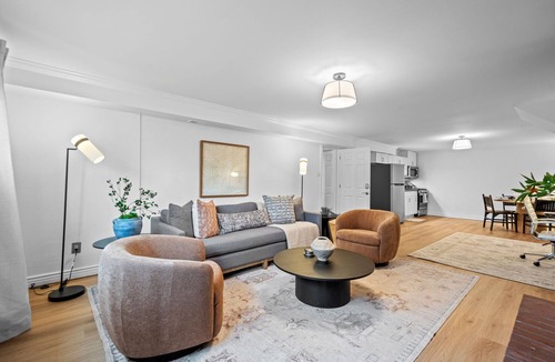 Southeast House | Charming 2-bedroom house in Denver Area - Near Tech Center > 30 day min. Rental>