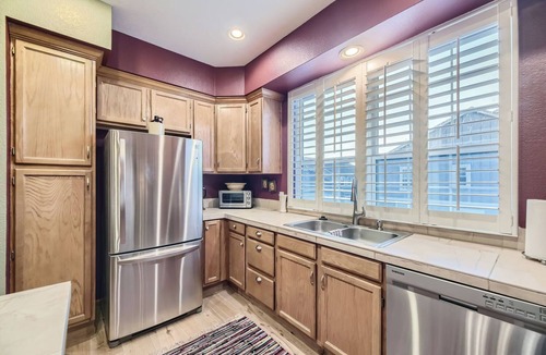 Littleton House | Charming 2-bedroom townhome Fully Furnished 60+ Day Rental