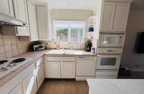 West San Jose House | Charming 3 Bedroom Home in Campbell Minutes from Downtown in Quiet Neighborhood