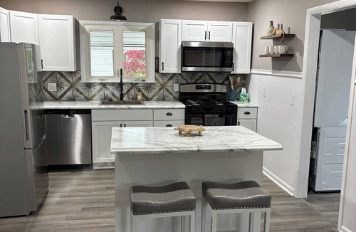 Bay View House | Charming 3-bedroom home in BayView- close to Cedar Point and the Sports Complex!