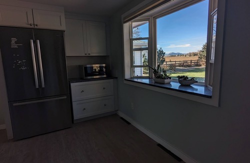 Longmont House | Charming 3-bedroom house in Longmont with mountain views