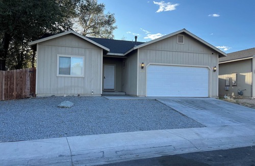 Fallon House | Charming 3-bedroom house with AC and WiFi in superb Fallon