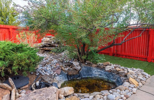 Nob Hill House | Charming 3-bedroom house Albuquerque with game room and back yard