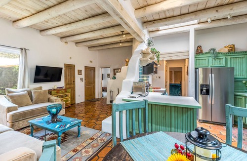 South Capitol Condo | Charming Adobe Near Historic Plaza