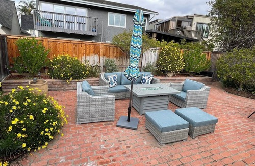 Pierpont Bay Cottage | Charming Beach Cottage Steps to the Sand Spacious Patio A/C
