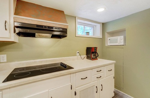 Cascade House | Charming Creekside Escape - Hot Tub - Pikes Peak Base - 2 Bed 2 Bath Kitchen