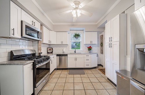 Willoughby House | Charming century home in the heart of Willoughby walking distance to everything!