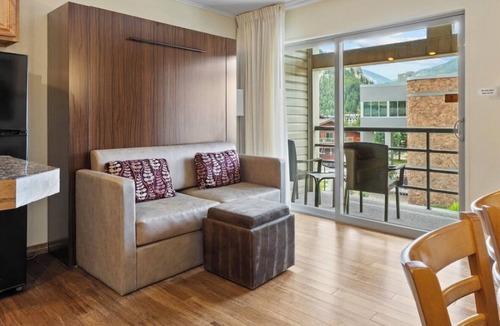 Avon Cabin | Charming Christie Lodge Resort and Spa in Vail Valley near Beaver Creek