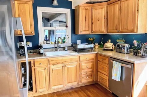 Arcata House | Charming Family Retreat in Town