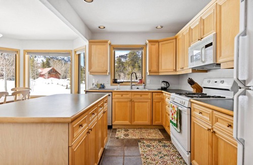 Frisco Villa | Charming Frisco Getaway|Close to Main St|Sleeps 8