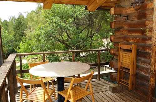 Mancos Cottage | Charming Garden Cottage on Private Lake w/Hot Tub
