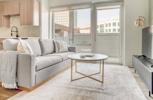 LoDo Apartment | Charming LoDo 1BR w/ W/D, Pool & Gym, near Union Station, by Blueground