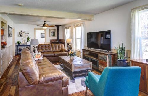 Montrose House | Charming Montrose Family Home: Block to Downtown!
